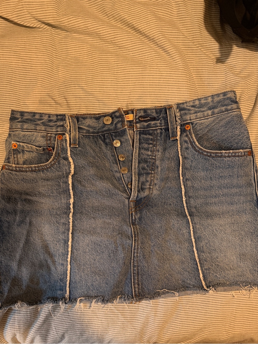 Levi’s Denim Icon Skirt
